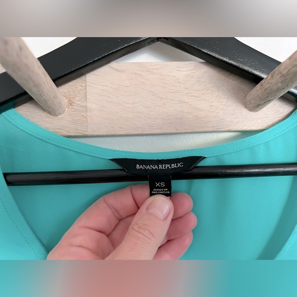 Banana Republic Mint + Navy Tank Top Blouse Size XS - Picture 3 of 3